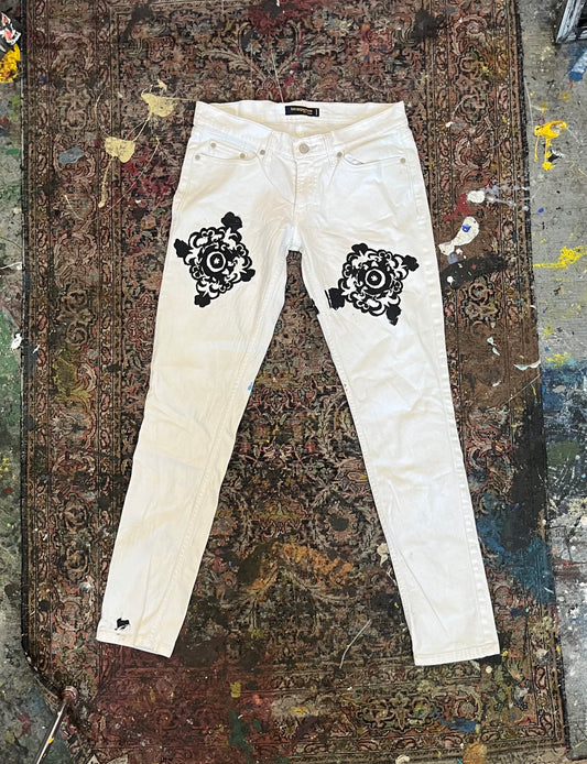 Louie Jeanz 28x29”